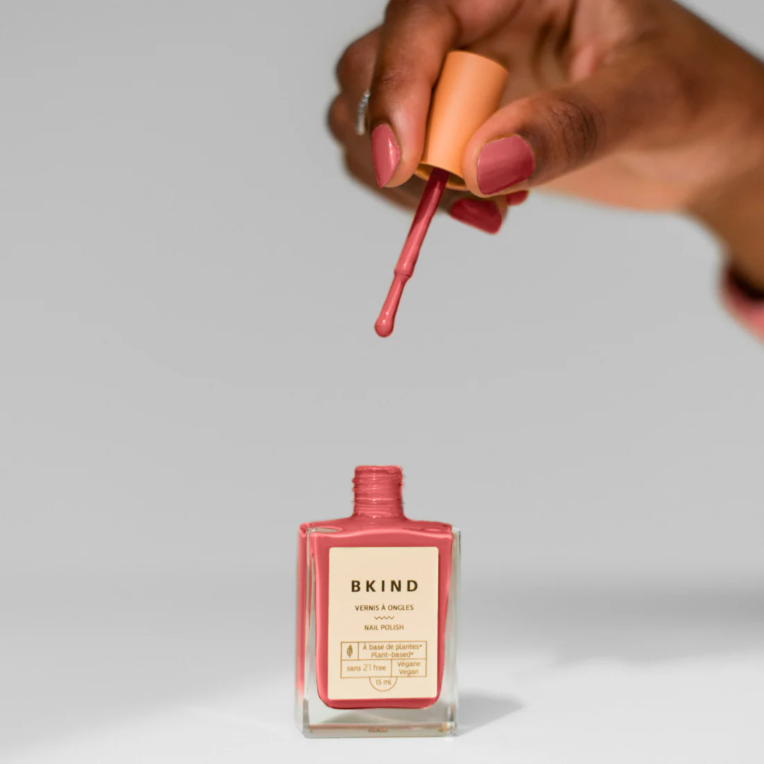 BKIND Nail Polish Su'l bord 15ml