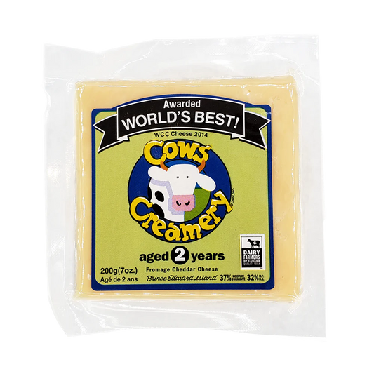 Cow's 2 yr old Cheddar 200g