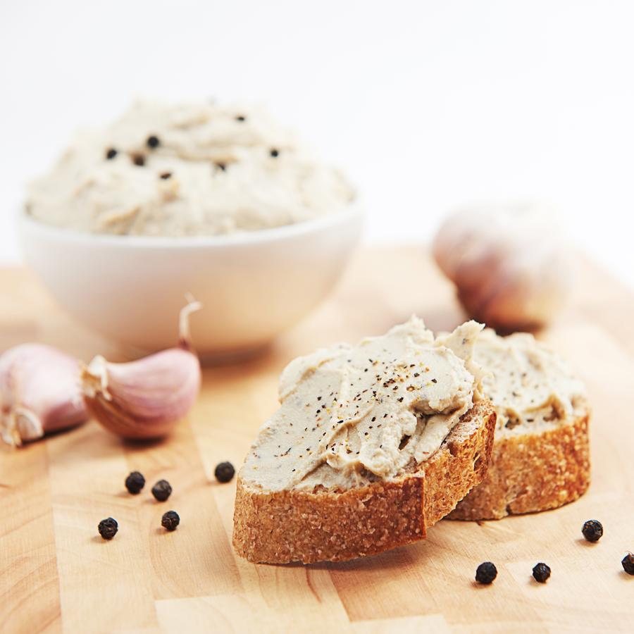 Rawesome Garlic & Black Pepper 227g
